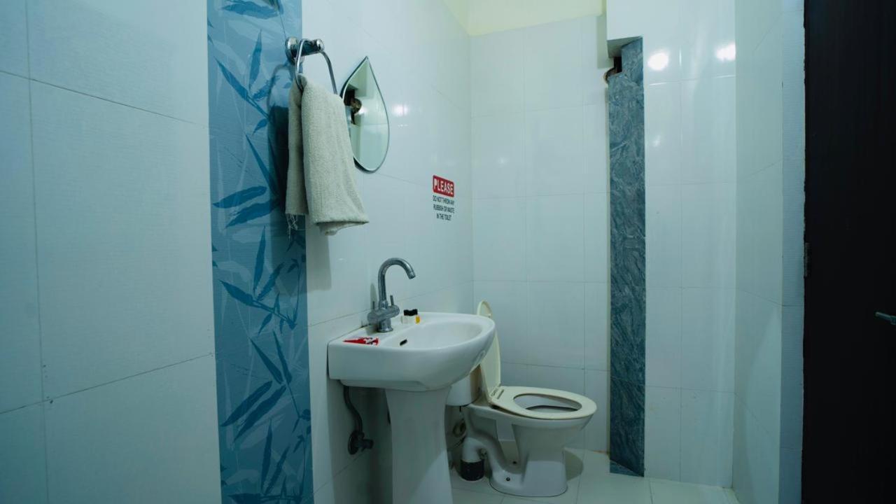 Hotel Lake Paradise Udaipur Ngoại thất bức ảnh