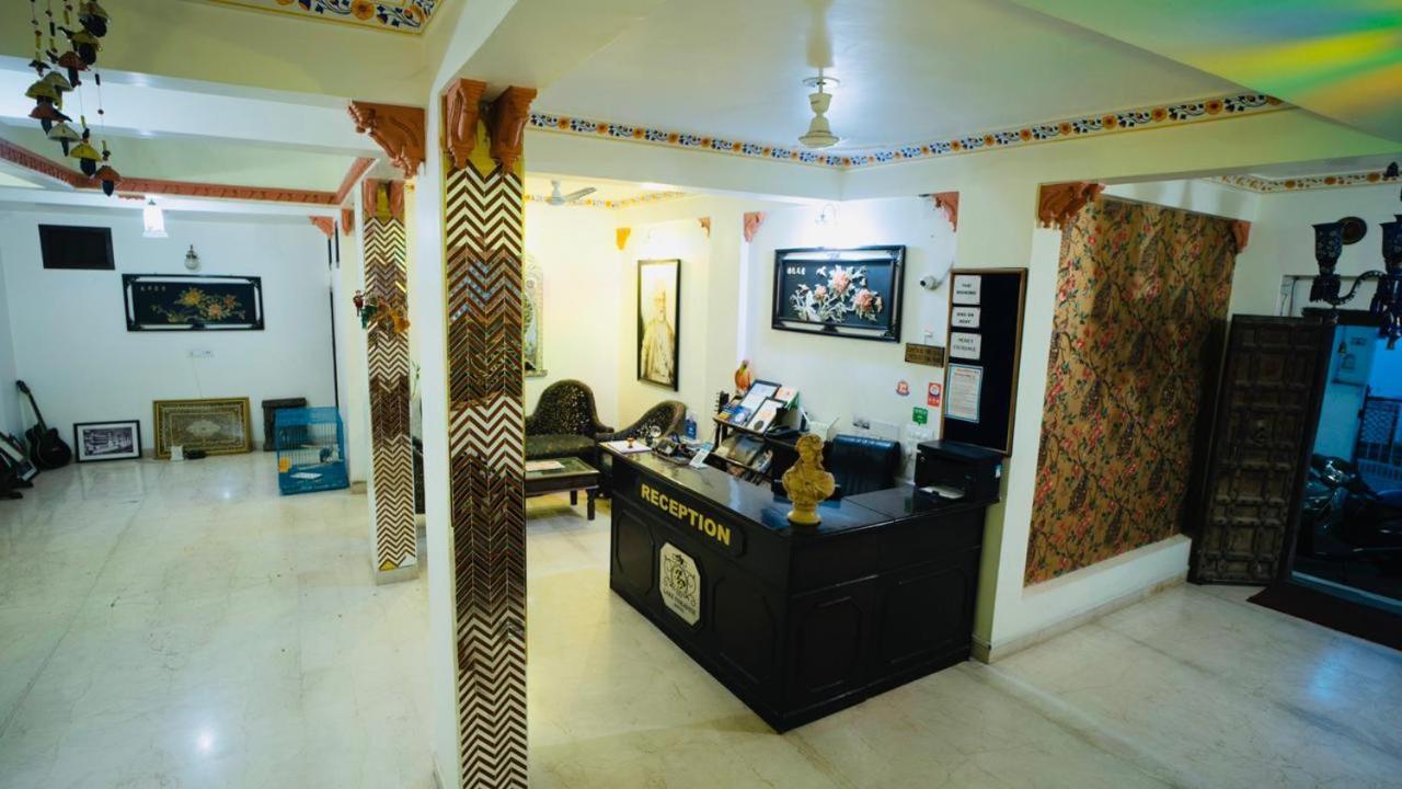 Hotel Lake Paradise Udaipur Ngoại thất bức ảnh