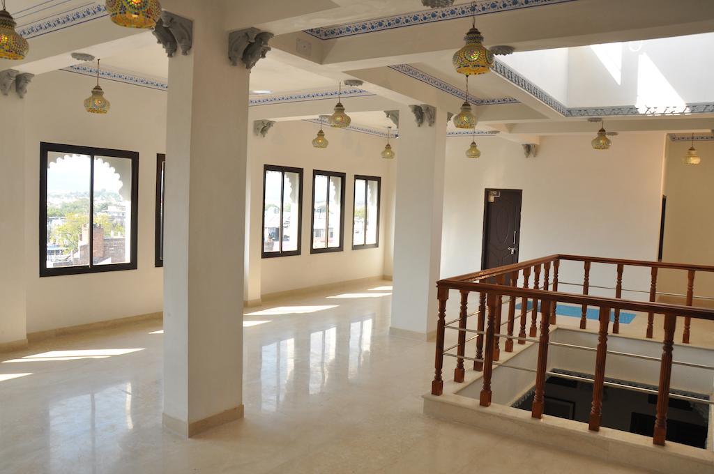 Hotel Lake Paradise Udaipur Phòng bức ảnh